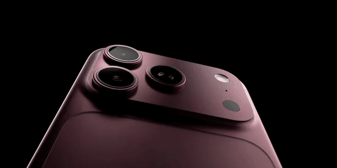 Vista angular do módulo de câmeras do iPhone 18 Pro destacando o relevo das lentes e acabamento premium.